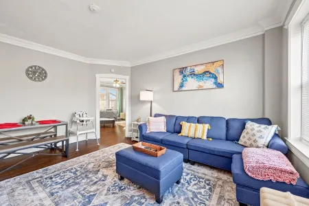 Classy Apt/Comfy Beds/25mins to ORD>MDW>DT>HOSP