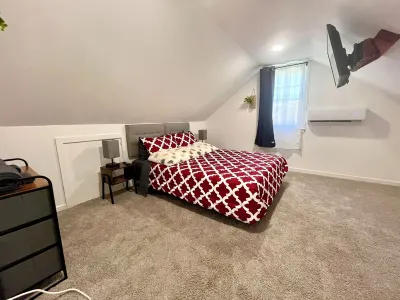Cozy Private Family Palace near BWI, Pet-Friendly