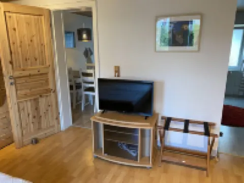 Quiet, natural 34sqm apartment in half-timbered house, Kassel-Harleshausen 2 PEOPLE