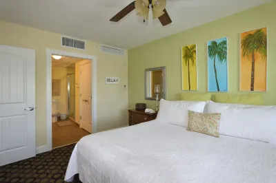 Lulu's NEW WATERFRONT RARE 2 BAL 2 BD, 2 BA, SLEEPS 8-4 DAILY WATER PARK PASSES
