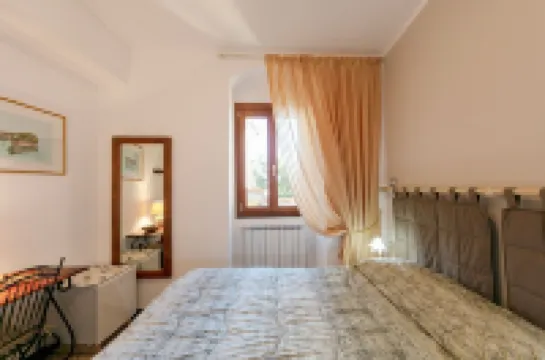 Romantic Lemon Double Room