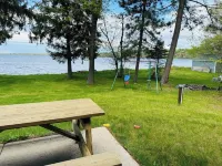 Cozy family getaway right on Lake Wissota!