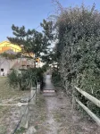 Centrally Located - Newly Built - Walk To The Beach!