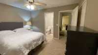 Townhome:  2 Bedrooms, 2.5 Baths, Close to Campus