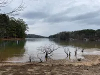 Amazing House 3 min to Lake Lanier Sleeps 6