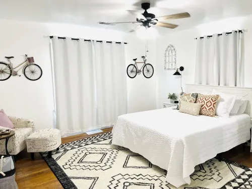 Family friendly, Business friendly, Updated, fully stocked, pets welcome