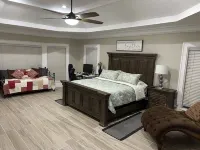 Breathtaking, Lakefront, Pool, Private, big group, birds viewing