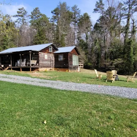 Charming 1892 Log Cabin in the Blue Ridge Mountains foothills