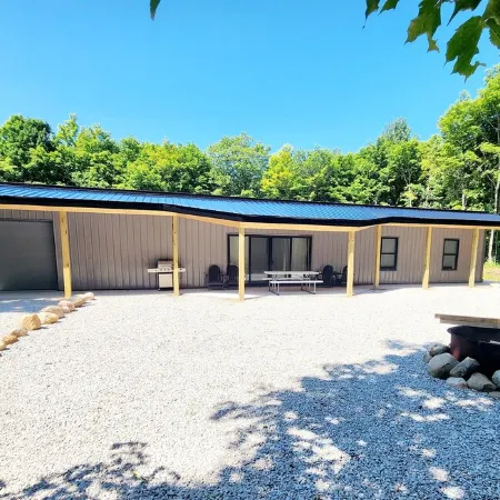 Barndominium on H-58 Near Pictured Rocks Attractions