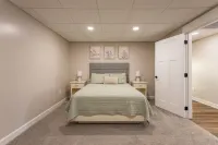 Off The Wall Inn: Premier Large Group House in Holmes County Hotels in Berlin Township