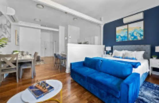 Open space lux studio near EWR - 1 min walk to Prudential