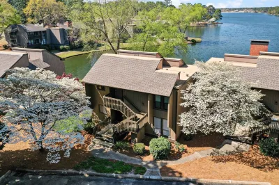 Lakefront Pinehurst Condo 2BD/2BA Hotels in der Nähe von Pinehurst Resort