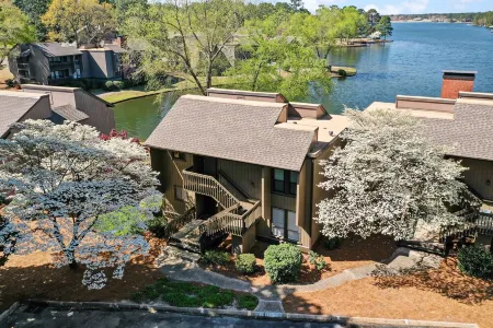 Lakefront Pinehurst Condo 2BD/2BA