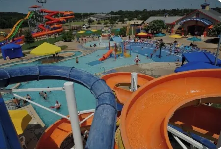 Central! Minutes to Magnolia, Baylor University, Cameron Park  Zoo and more.