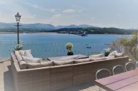 EXCLUSIVE HOUSE PRIVATE BEACH SEA FRONT SLEEPS 13 AMAZING VIEWS
