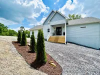 New! Private 5BR 5,000 SqFt Lake House on 7 Acres Hotels in Dandridge