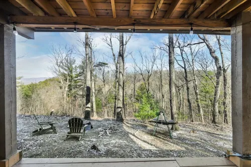 Hot Tub, Private Creek Access, High Speed Internet, Romantic Vibes