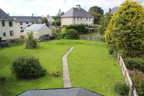 Sleeps 6: Large 4 Bedroom, 4 Bathroom House in Central Portree - 4つ星