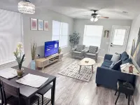 2 BR Cozy home close to NAS, West Pensacola & Perdido Key