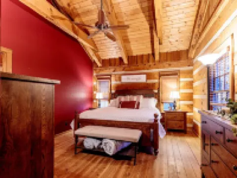 The Log House at Twin Brook Hotels in Sadsbury Township
