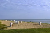 Tallskog - Your apartment on the natural beach of Hohen Wieschendorf Hotels in Hohenkirchen