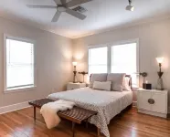 Downtown 2 bedroom 2 bath cottage Palm Beach Atlantic University附近的飯店