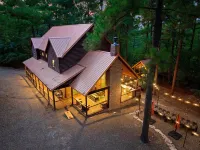 PICKLE & PUTT - Pickleball + Mini Golf + Games + Hot Tub + more - SLEEPS 22