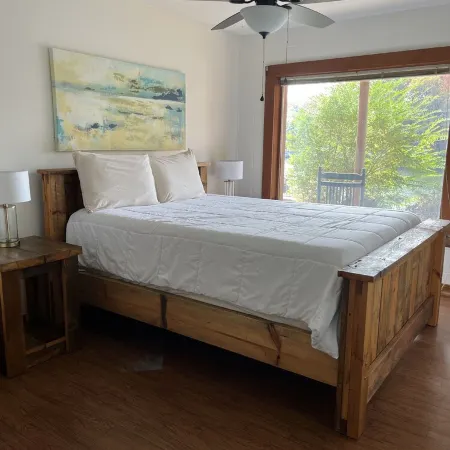 Stenson Hollow Lake Condo