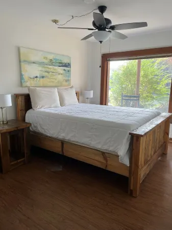 Stenson Hollow Lake Condo