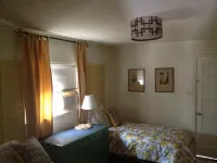 Foresthill Getaway is located in town and close to many wedding sites.