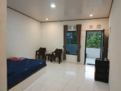 Jajapin Hotel Putri Sari Hotels in Cikakak