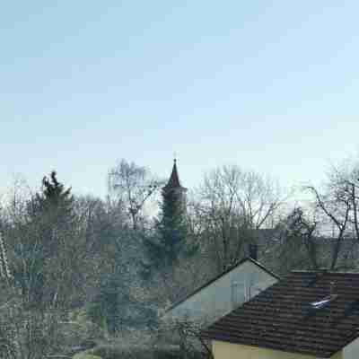 Beautiful apartment with balcony just a few minutes' walk from the lake Others
