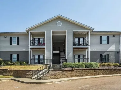 Fully Renovated 2BR Condo walking distance to Ole Miss Campus!