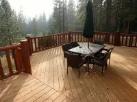 Shanks' lodge is the ultimate home in the woods for large groups.