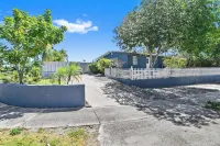 Casa Dove: Pool & King 2mi Beach, with King Bed