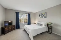 Bright 3Br by  Uga, Near DT and Georgia Museum of Art, Urban Oasis - 3 ดาว