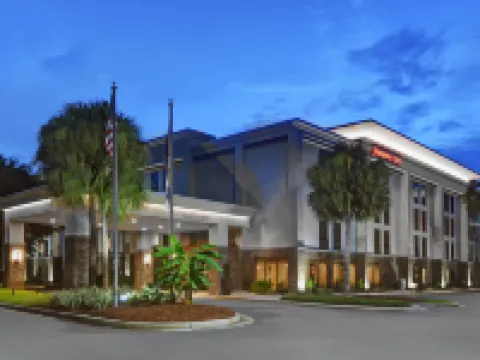 查爾斯頓快樂山愛國者歡朋酒店 鄰近Patriots Point Cold War Submarine Memorial的酒店