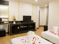 เดอะ วาย บูทิก โฮเต็ล - ที่มีที่จอดรถ