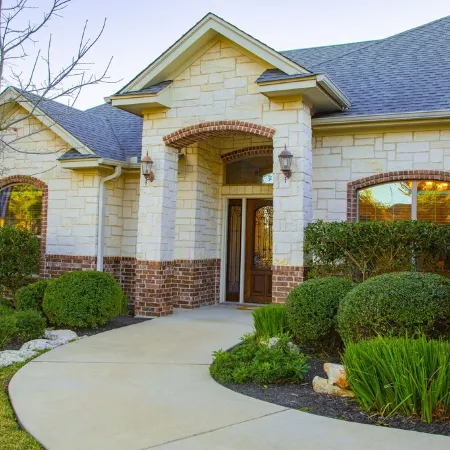 QUIET & SPACIOUS - Amiable Modern Home - Belton Oaks