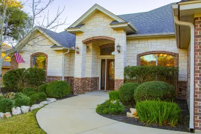 QUIET & SPACIOUS - Amiable Modern Home - Belton Oaks UMHB Dee Dillon Softball Field 주변 호텔