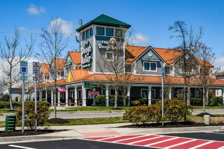 🏖️BAY VIEW TOWN HOME WEST OC SPACIOUS 3 BD/4 BA POOL  DOG FRIENDLY  FREEWIFI 🩴 Отели рядом с достопримечательностью «Explore OC»