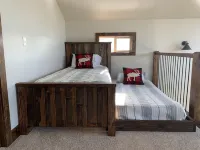 Lake House at Georgetown - just steps from the marina & easy winter access