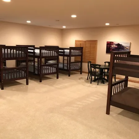 MASSIVE 9 BEDROOM LUXURY CABIN! PERFECT FOR REUNIONS AND RETREATS!