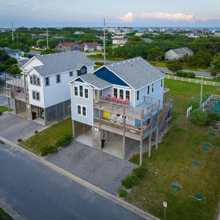 Dog Friendly - Sound View Home on private harbor. Amazing Sunsets-Fishing-Dock