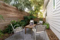Driftwood Retreat-Brand New 4 Bedroom Pool Home