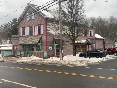 The Innwoods - One Bedroom Apartment Hotels in der Nähe von Hudson-Chatam Winery Tasting Room