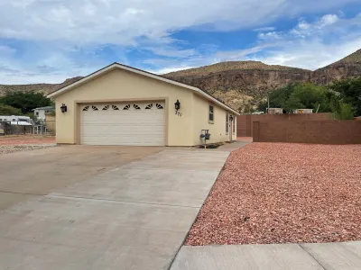Wanderlust House - Cute & Cozy w/ Big Game Room