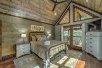 Sunrock Mountain Dream II ~ Luxury Cabin Hot Tub, Pool Table, Fire Pit & Sw. Bed