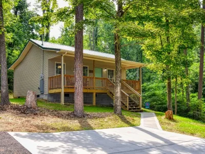 New Cottage @ Hickory Star Marina+Boat Slip on Norris Lake