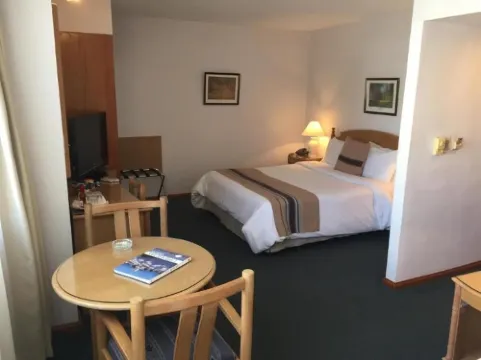 Crystal Palace Hotel